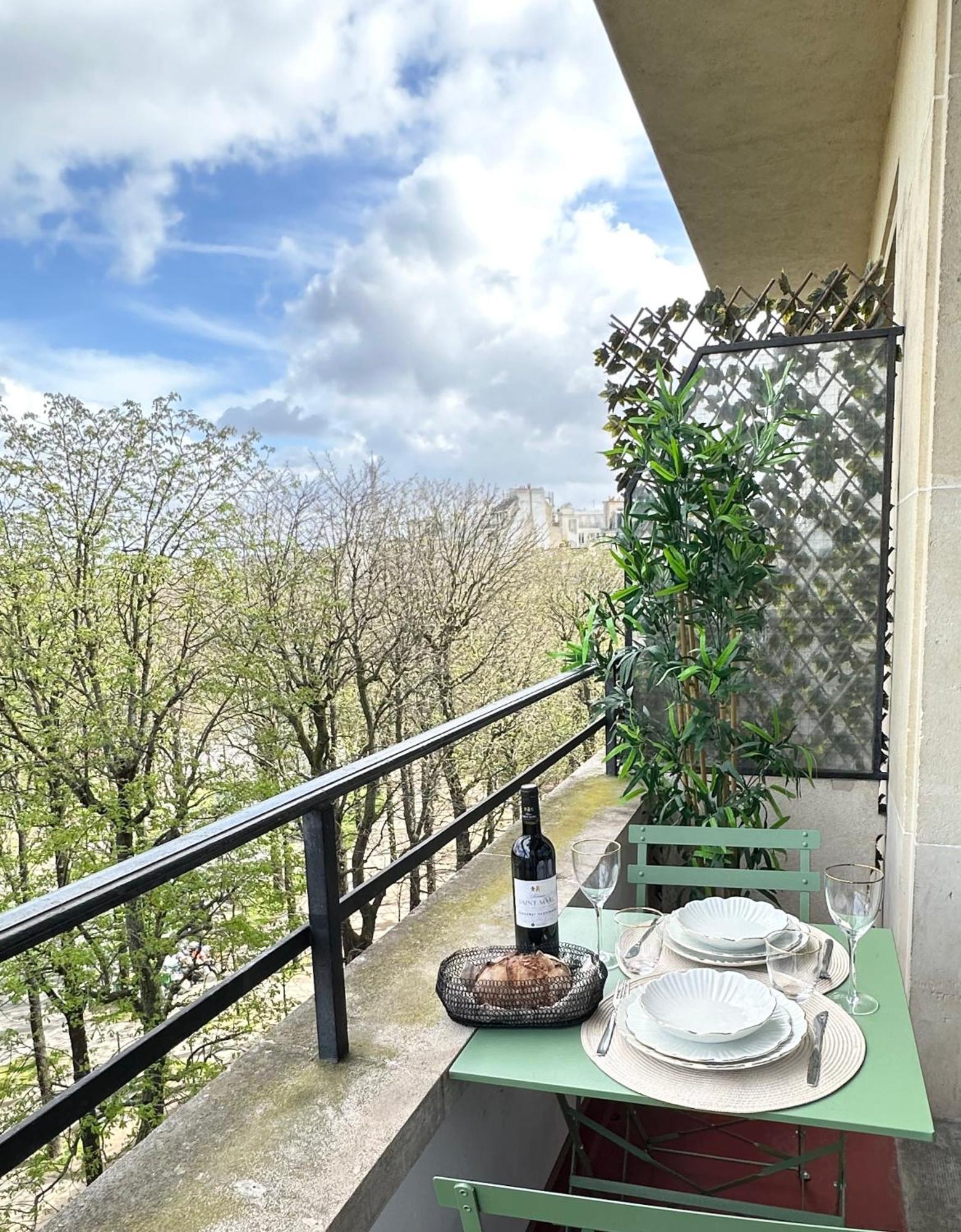 Stylish Apartment With A Balcony In פריז מראה חיצוני תמונה
